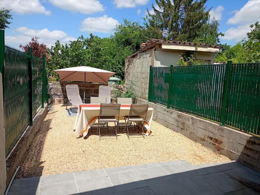 Charmante Maison Le Fagnard Coutras Екстериор снимка